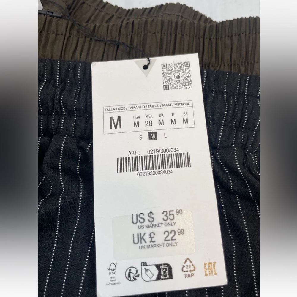 Zara PINSTRIPE BOXER SHORTS Woman’s Size M NEW Black Brown Pockets Elastic Waist - Picture 5 of 15